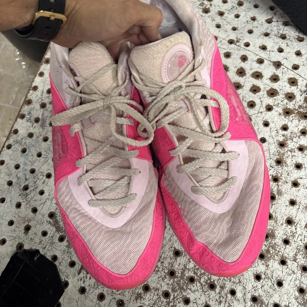 Size 18 - Nike KD 16 NRG Low Aunt Pearl